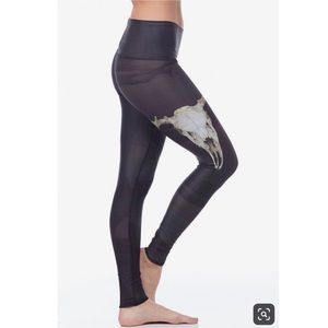 Teeki Yoga Wear Leggings Pants "Deer Medicine"